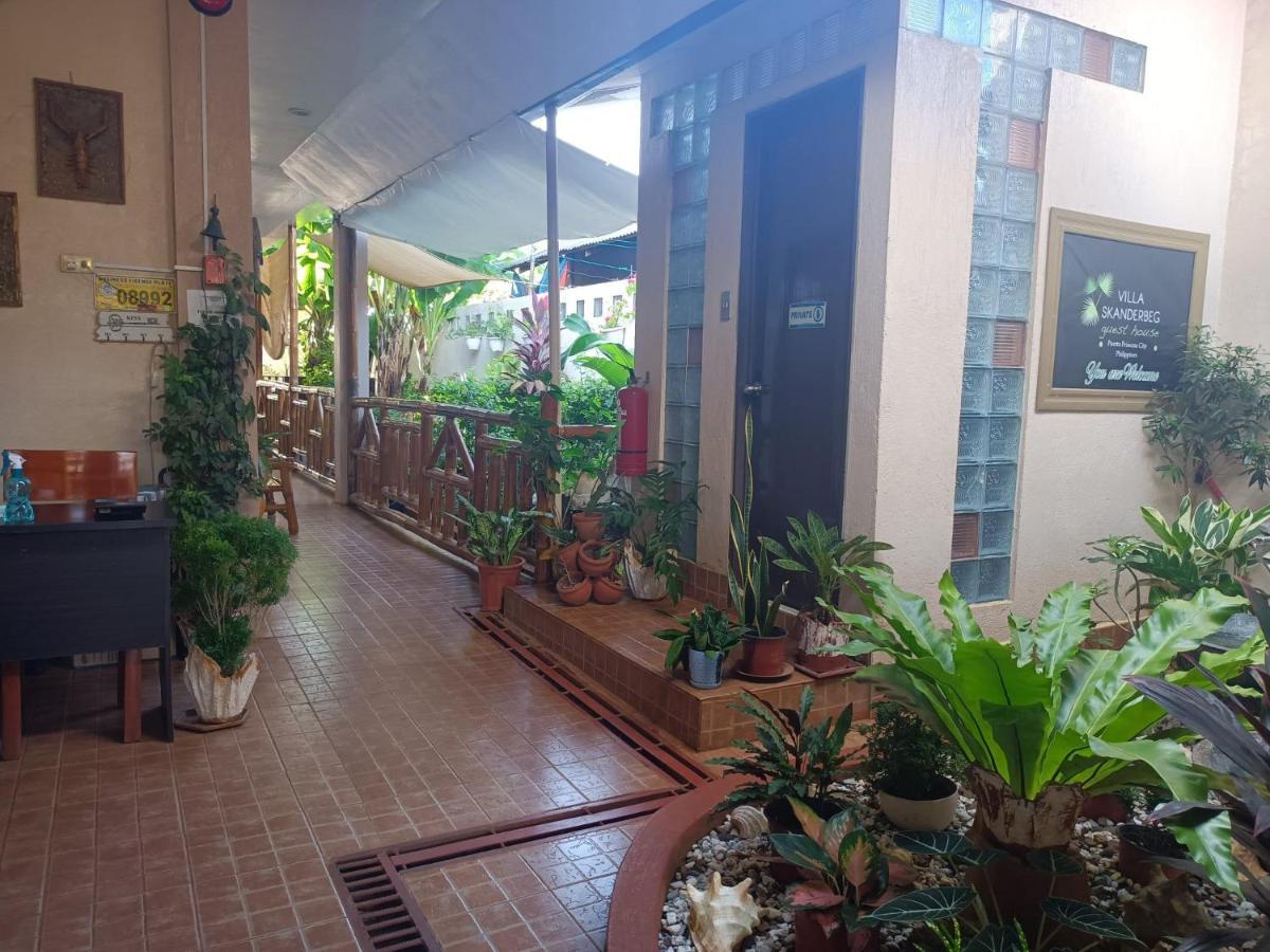 Villa Skanderbeg Guest House Puerto Princesa Exterior foto