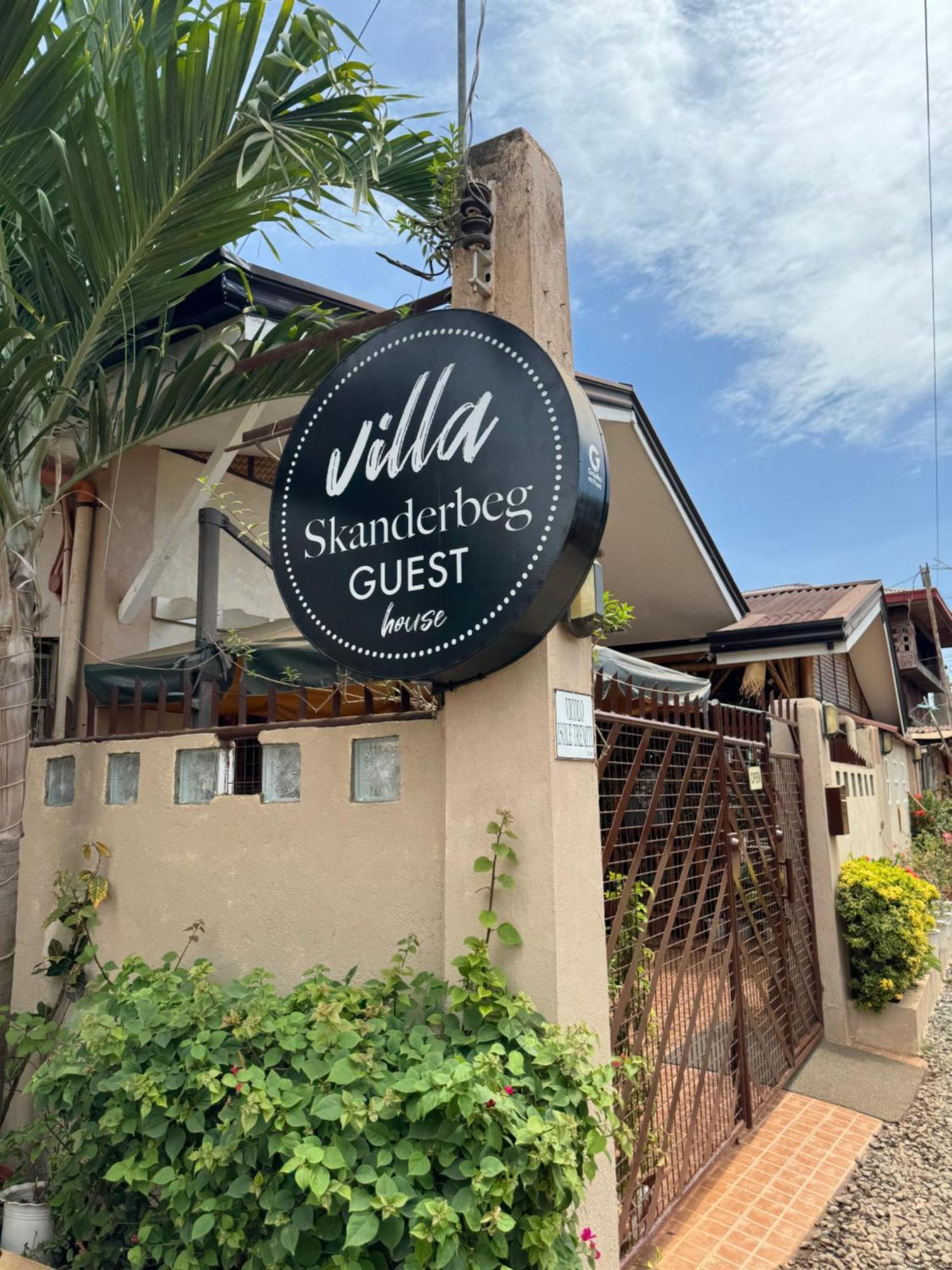 Villa Skanderbeg Guest House Puerto Princesa Exterior foto