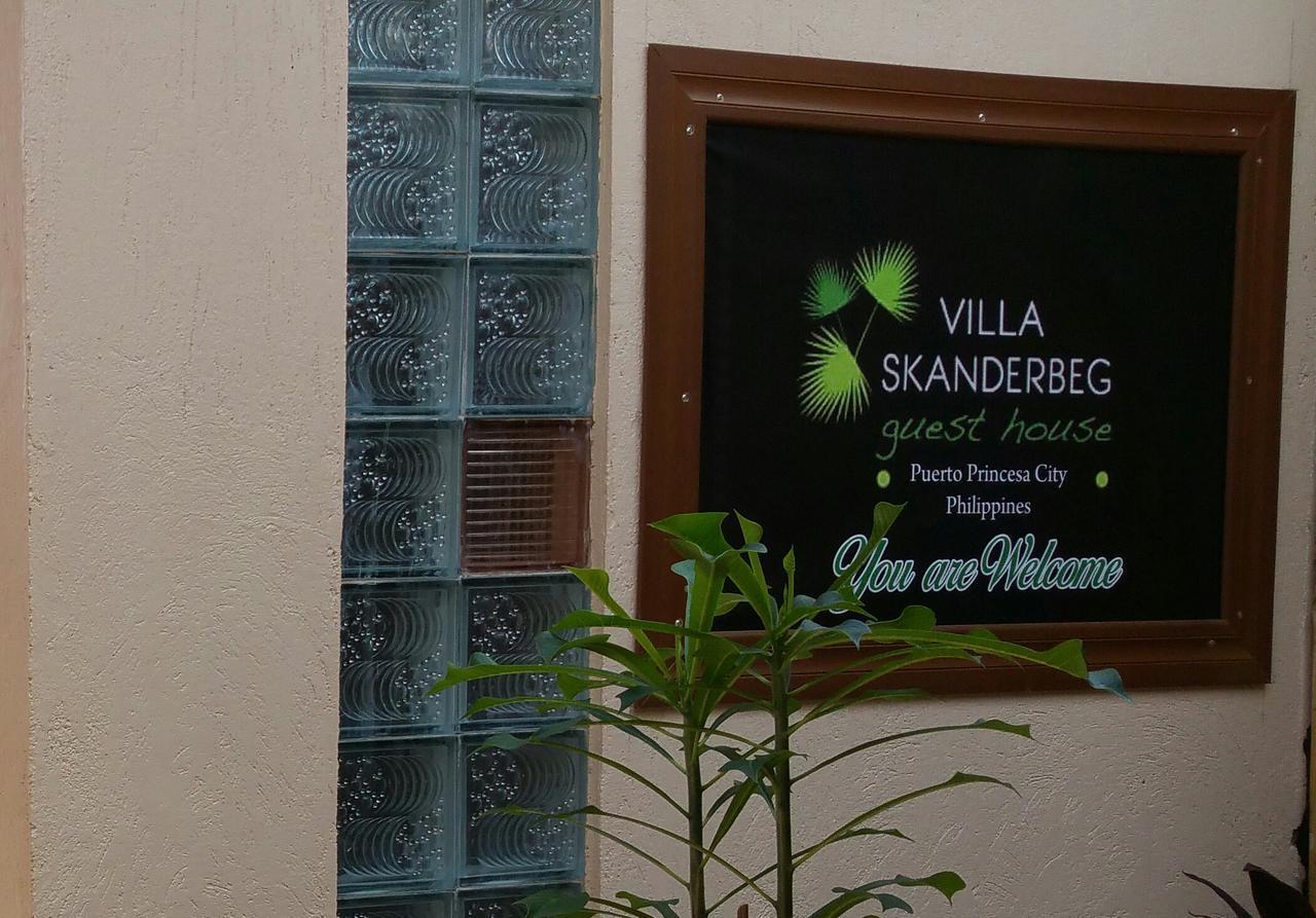 Villa Skanderbeg Guest House Puerto Princesa Exterior foto