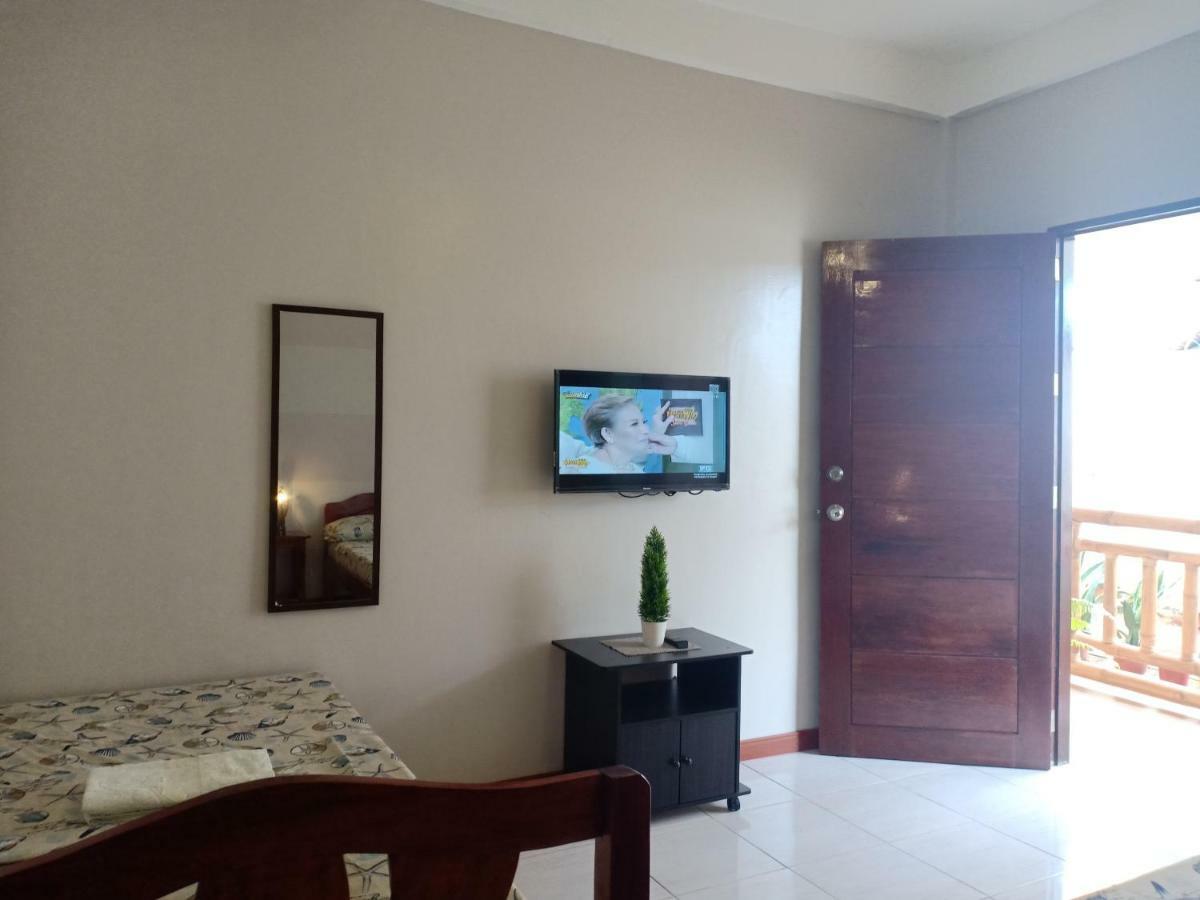 Villa Skanderbeg Guest House Puerto Princesa Exterior foto